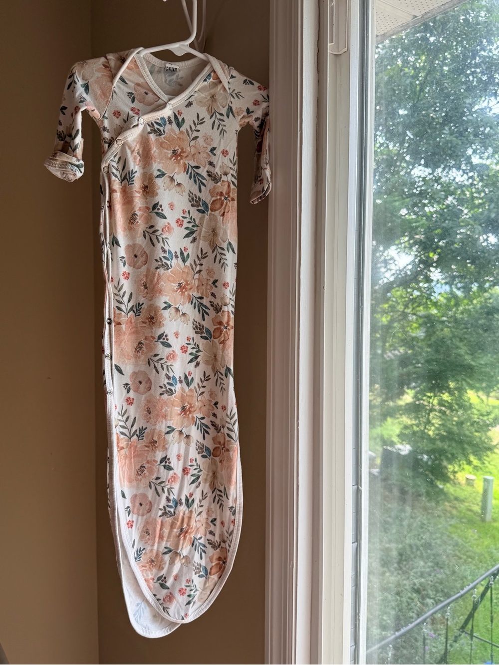 Copper Pearl Floral Convertible Gown - Peach & White
